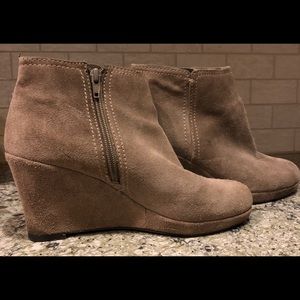 Ankle boots